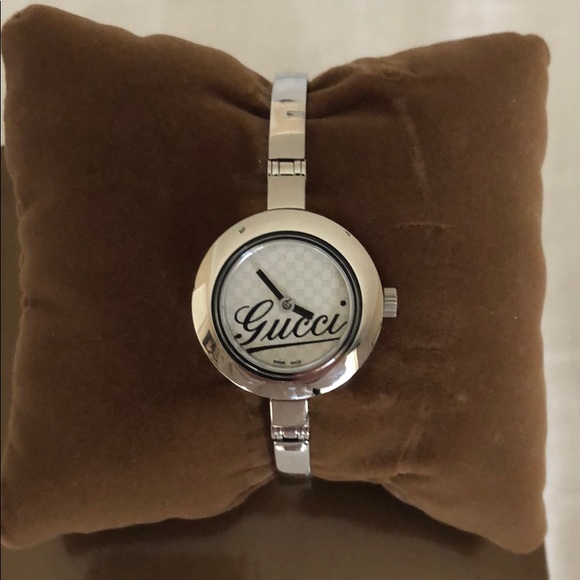 😍Mint Gucci Stainless Steel Bangle watch - Picture 2 of 8